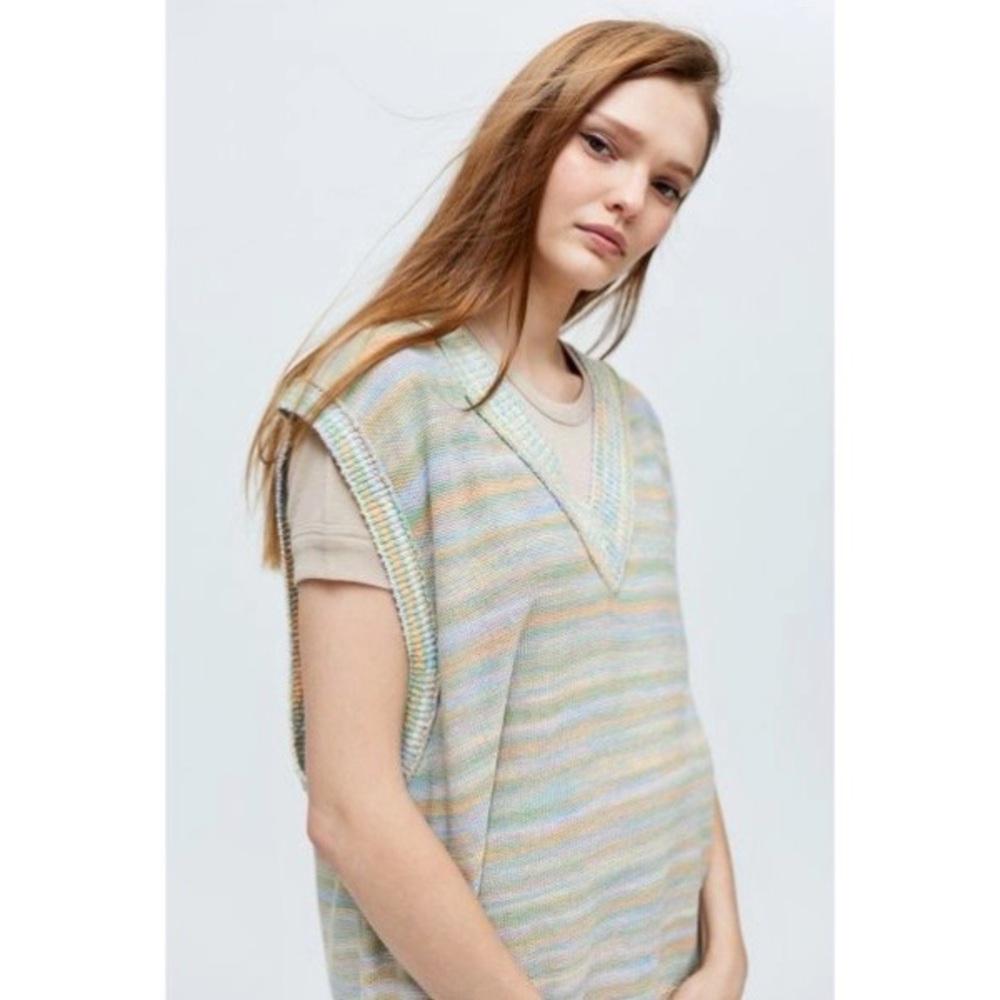 *SALE* Urban Outfitters Selena Oversized Sweater Vest